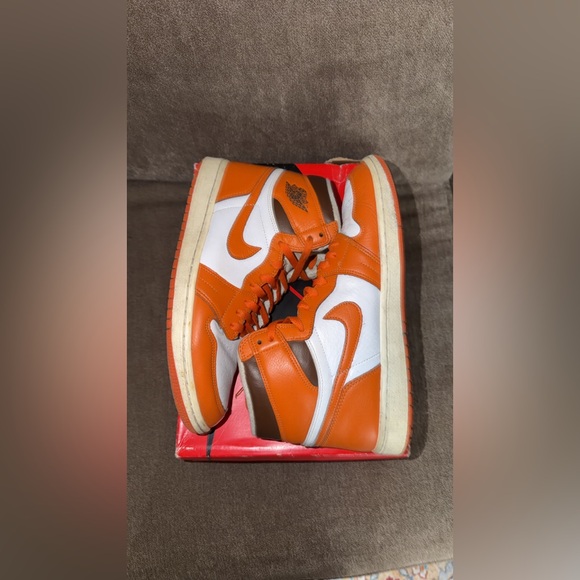 Size 11 Women/ 9.5 Men - Jordan 1 Retro High OG Starfish - Picture 2 of 8